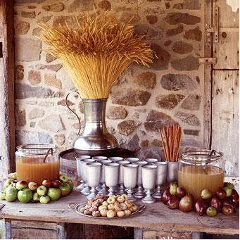 Fall inspired wedding beverages brides fall