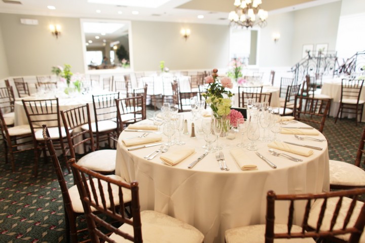Simple reception centerpieces, Verandas Manhattan Beach, California, Verandas Beach House, Sandra Pan photography