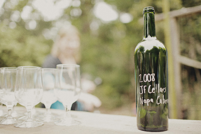 rustic backyard rehearsal dinner, personalized wedding wine