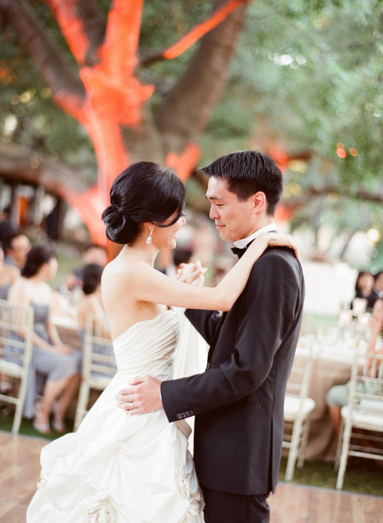 Classic Wedding inspiration, peonie wedding flowers, Elizabeth Messina Photography, Malibu Wedding, Saddlerock Ranch Wedding