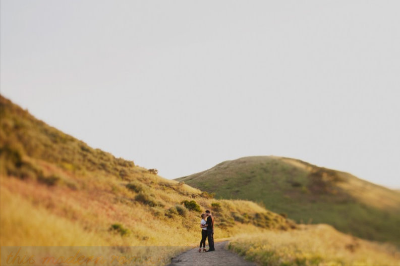 Calabasas engagement pictures, stephanie williams photography, modern romance photography, field engagement shoot