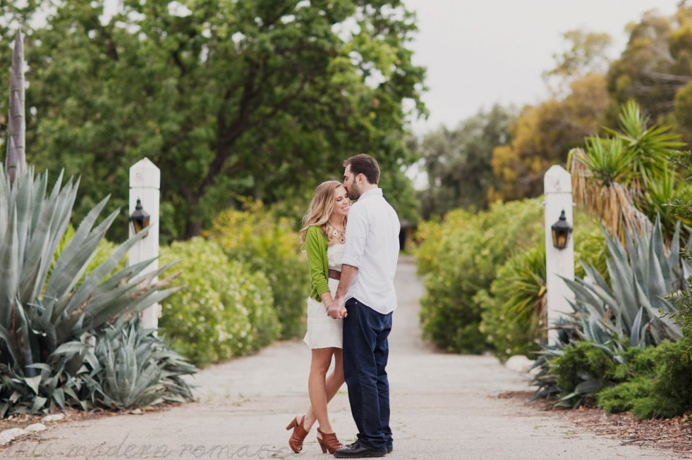 Calabasas engagement pictures, stephanie williams photography, modern romance photography, field engagement shoot