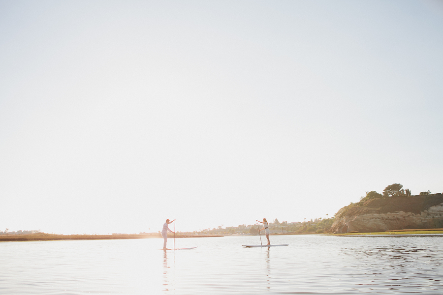 unique engagement photo ideas, engagement photo ideas, paddleboarding photos