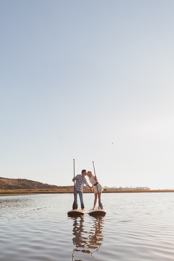 unique engagement photo ideas, engagement photo ideas, paddleboarding photos