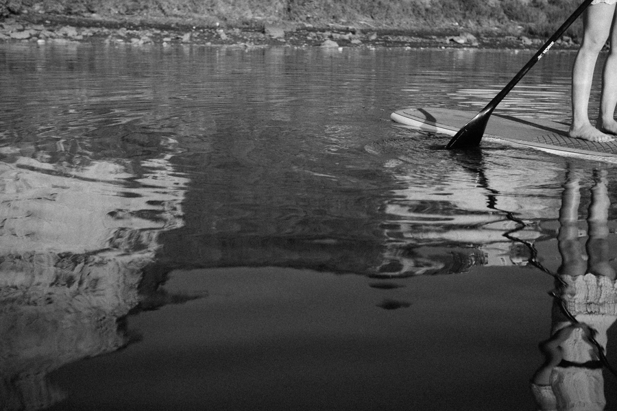 unique engagement photo ideas, engagement photo ideas, paddleboarding photos