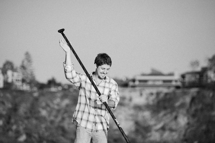 unique engagement photo ideas, engagement photo ideas, paddleboarding photos