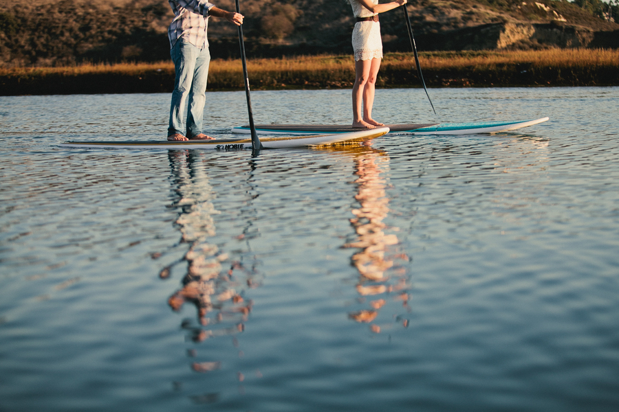 unique engagement photo ideas, engagement photo ideas, paddleboarding photos