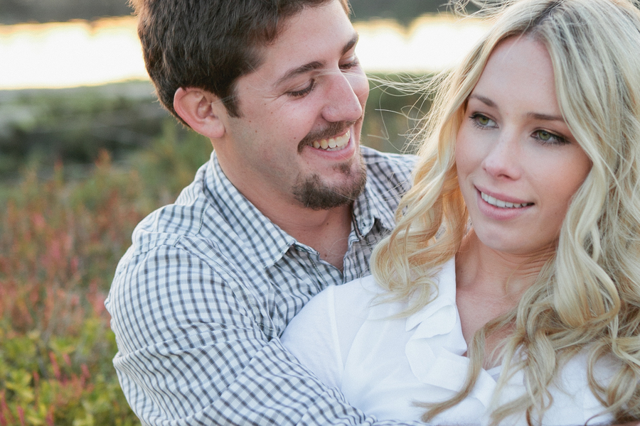 unique engagement photo ideas, engagement photo ideas, paddleboarding photos