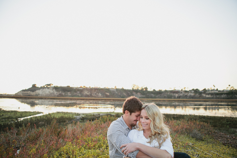 unique engagement photo ideas, engagement photo ideas, paddleboarding photos