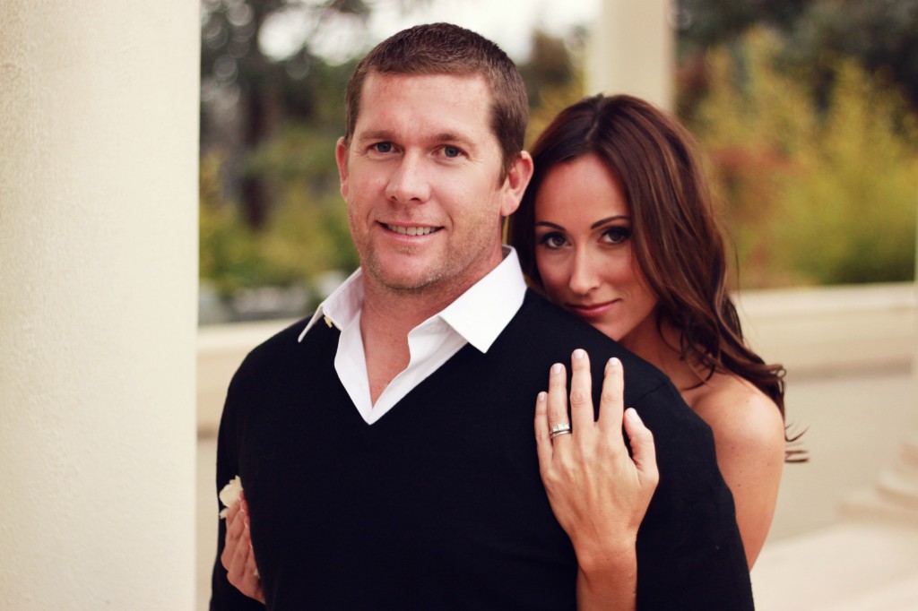 10 year anniversary shoot, anniversary shoot inspiration, urban photoshoot inspiration,