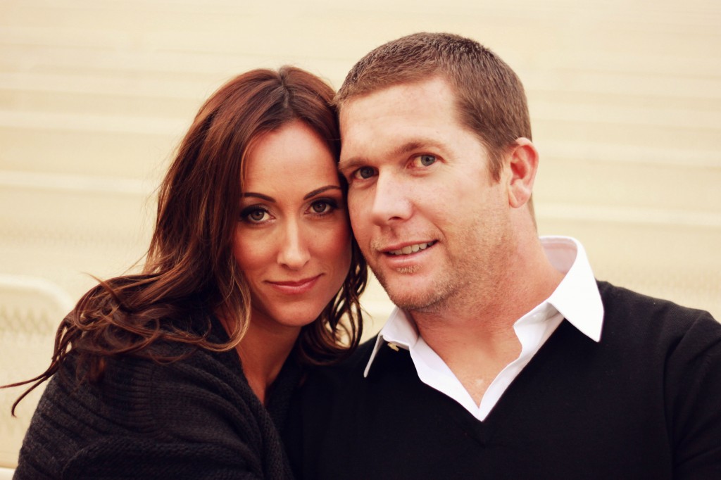 10 year anniversary shoot, anniversary shoot inspiration, urban photoshoot inspiration,