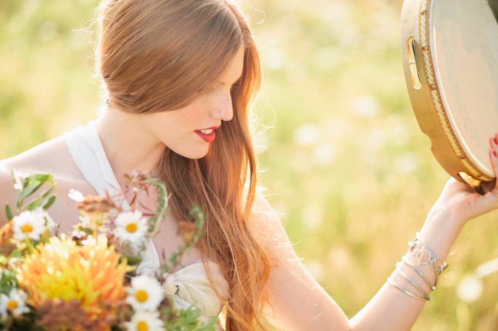 Daisy inspired shoot, yellow wedding inspiration, green wedding inspiration, New Zealand wedding vendors, outdoor wedding inspiration