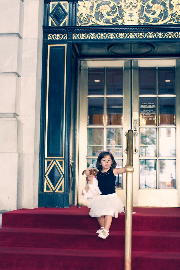 baby shoot, baby girl shoot, Eloise at the plaza, Plaza themed shoot