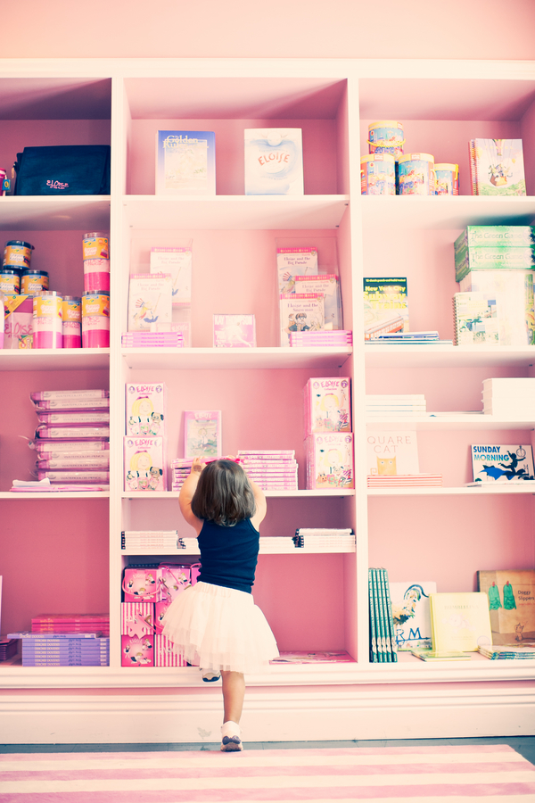 baby shoot, baby girl shoot, Eloise at the plaza, Plaza themed shoot