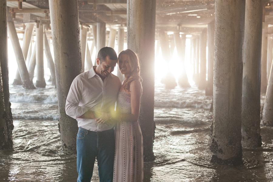 Engagement inspiration, southern california engagement inspiration, boardwalk engagement inspiration, Santa monica Boardwalk, what to wear in your engagment shoot