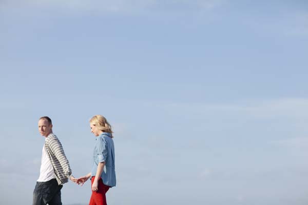 San Francisco engagement session, Bay Area engagement, red, white, blue, beach, sand, sun, peaceful, city life