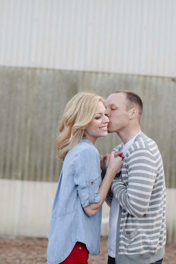 San Francisco engagement session, Bay Area engagement, red, white, blue, beach, sand, sun, peaceful, city life