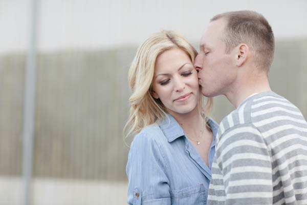 San Francisco engagement session, Bay Area engagement, red, white, blue, beach, sand, sun, peaceful, city life
