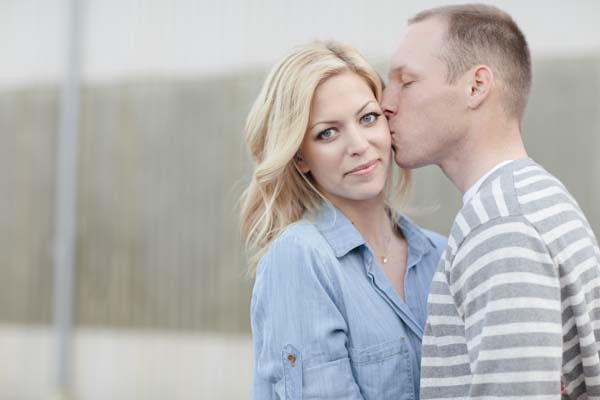 San Francisco engagement session, Bay Area engagement, red, white, blue, beach, sand, sun, peaceful, city life