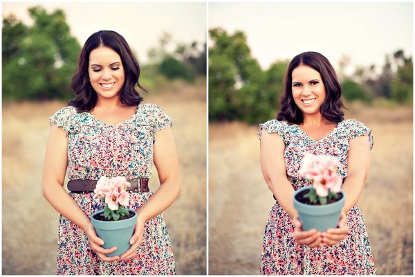 Wedding PR, Wedding Public Relations, WEdding Marketing Expert, plant engagement session, outdoor engagement session, field engagement session, Melissa Munding, sunshine