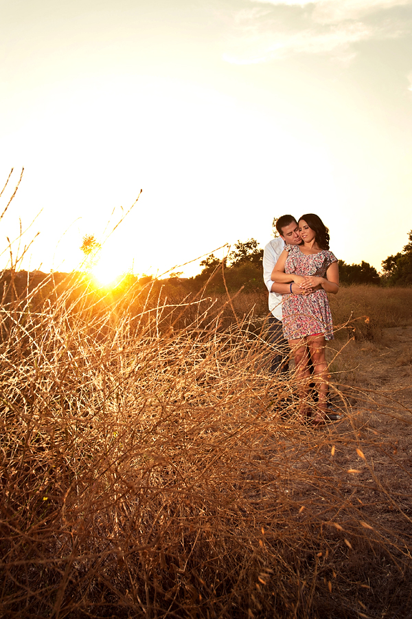 Wedding PR, Wedding Public Relations, WEdding Marketing Expert, plant engagement session, outdoor engagement session, field engagement session, Melissa Munding, sunshine