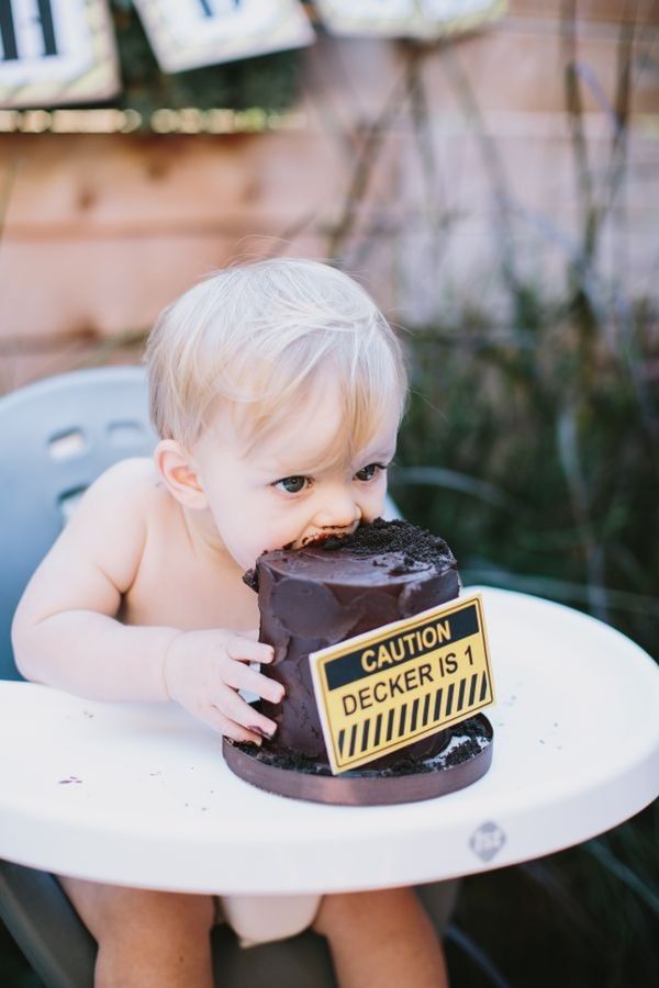 construction themed first birthday party