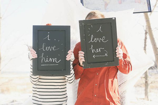 Travel inspired winter engagement shoot 6