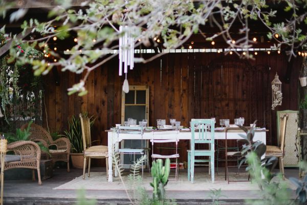 Backyard sustainable dinner party, mix and match chairs, vintage rentals, cafe lights __Brandi_Welles_Photographer_20121030huntandgather00016PRINT_low