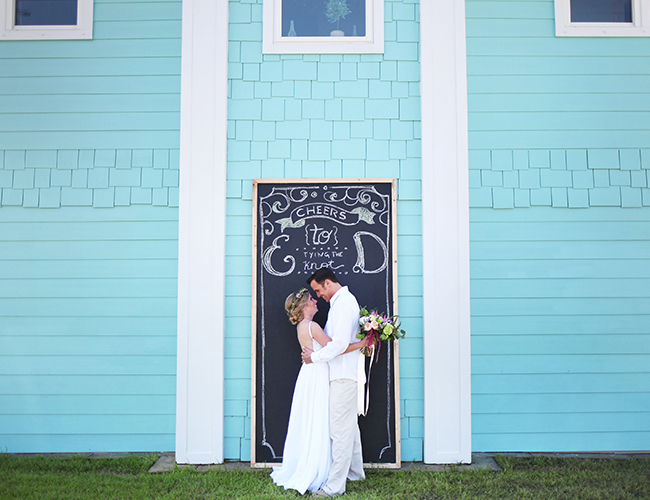 Turquoise Beach Wedding Inspiration - Wedding Blog