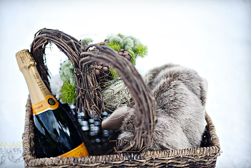Natural wooden wedding elements, Peak 2 Peak Gondola, British Columbia, Canada