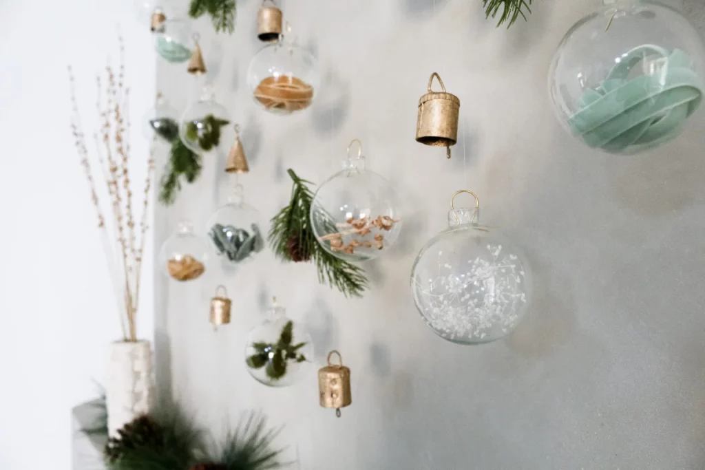 8 Holiday DIYs That Are Actually Cute