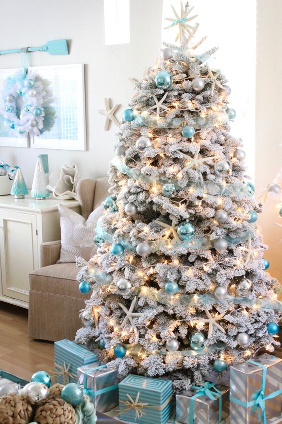 Interior Design That Is Putting Us In The Christmas Spirit