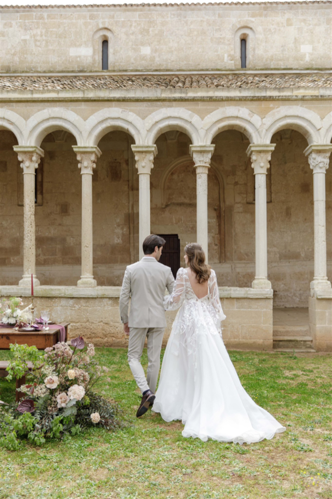 Luxurious & Romantic Burgundy Italian Wedding