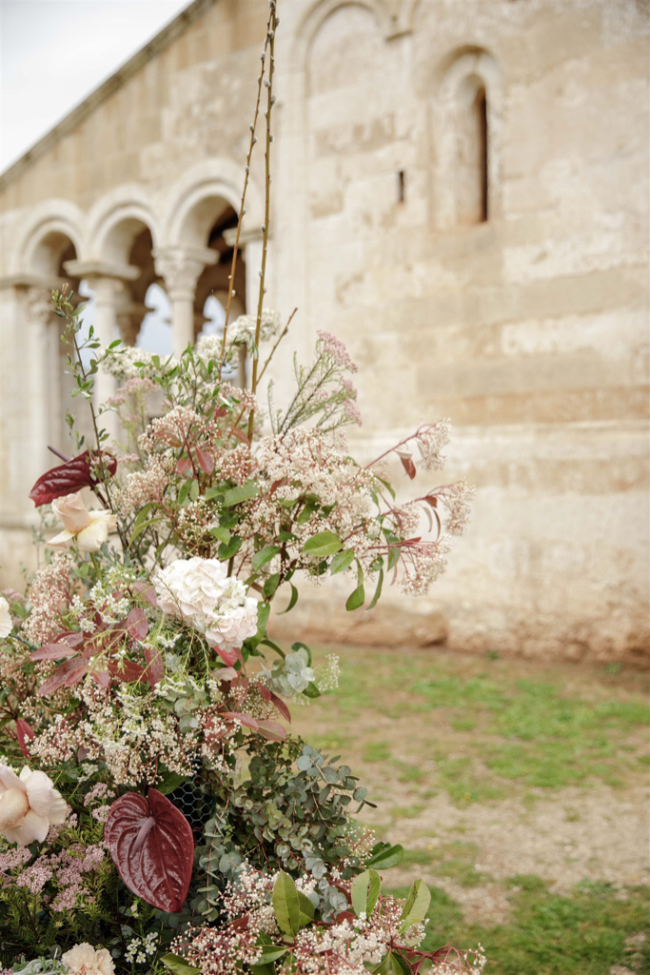 Luxurious & Romantic Burgundy Italian Wedding