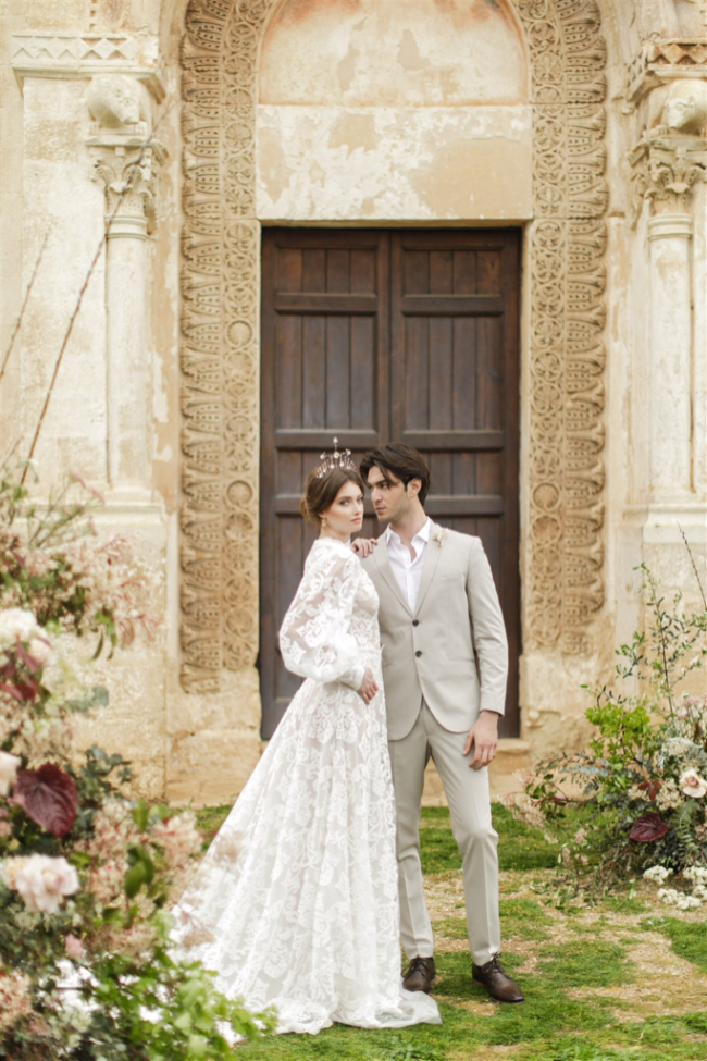 Luxurious & Romantic Burgundy Italian Wedding