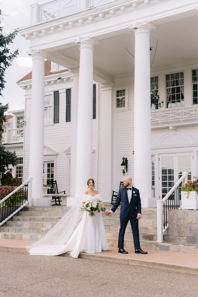 Modern & Simplistic Colorado Historic Estate Wedding