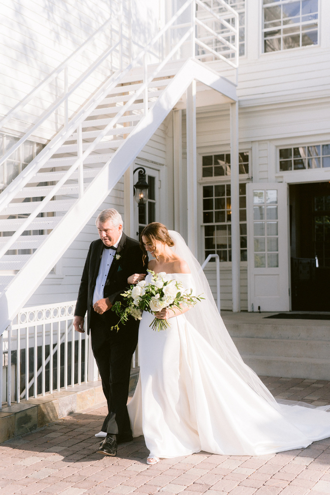 Modern & Simplistic Colorado Historic Estate Wedding