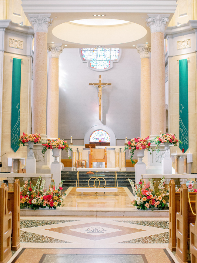 Colorful Seaside Wedding Planned In Four Weeks