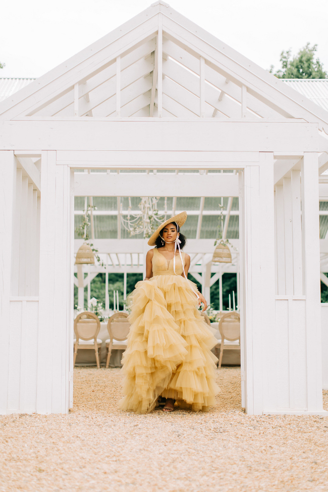 Soft Perfection Of Summery Yellow Wedding Editorial