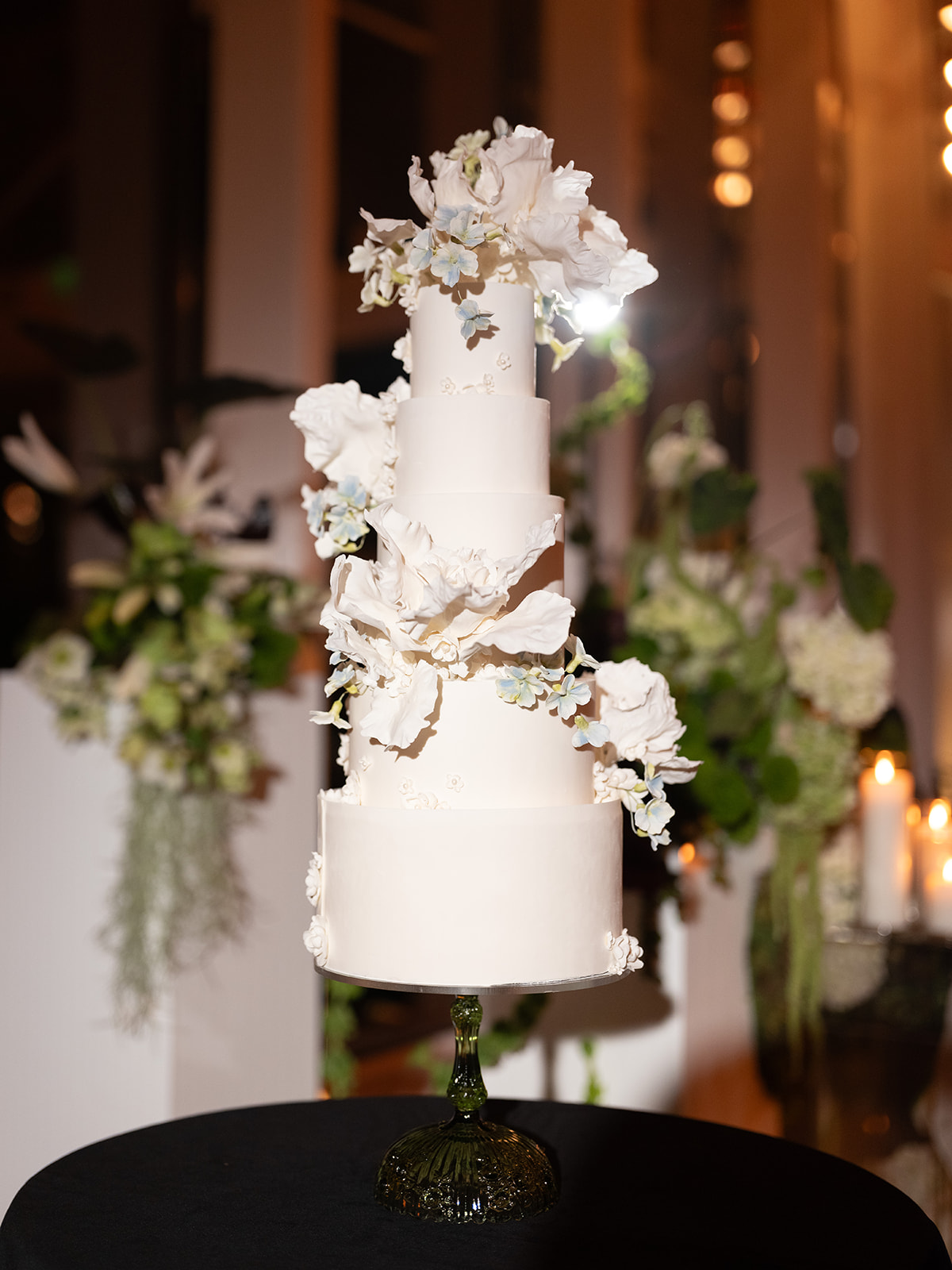 A Fairytale Wedding in Seattle with Tim Burton Inspiration