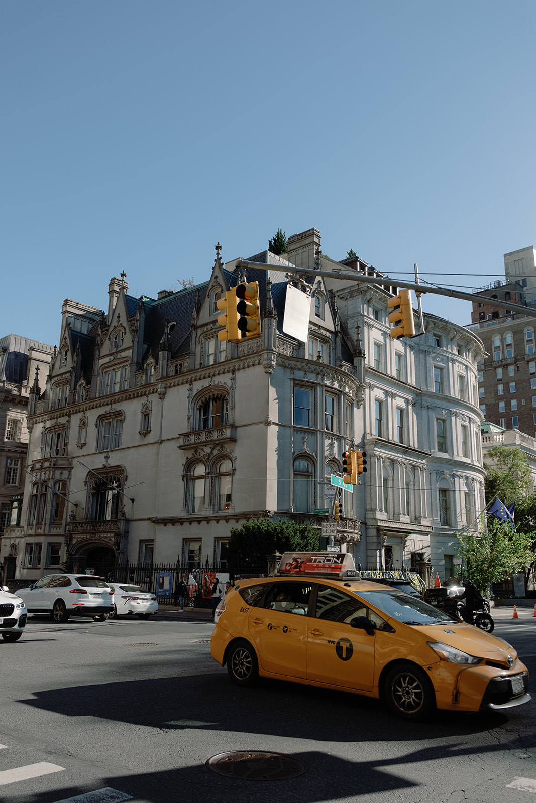 A Taylor Swift–Inspired NYC Proposal That is Every Book Lovers Dream