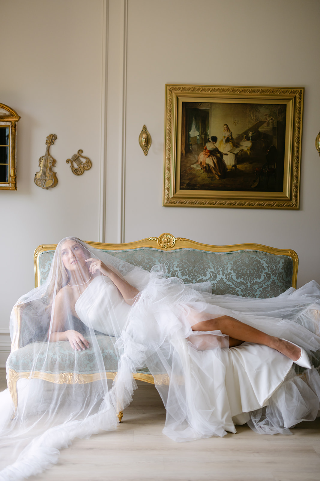 A Romantic Fairytale Wedding With a Surprise Exit