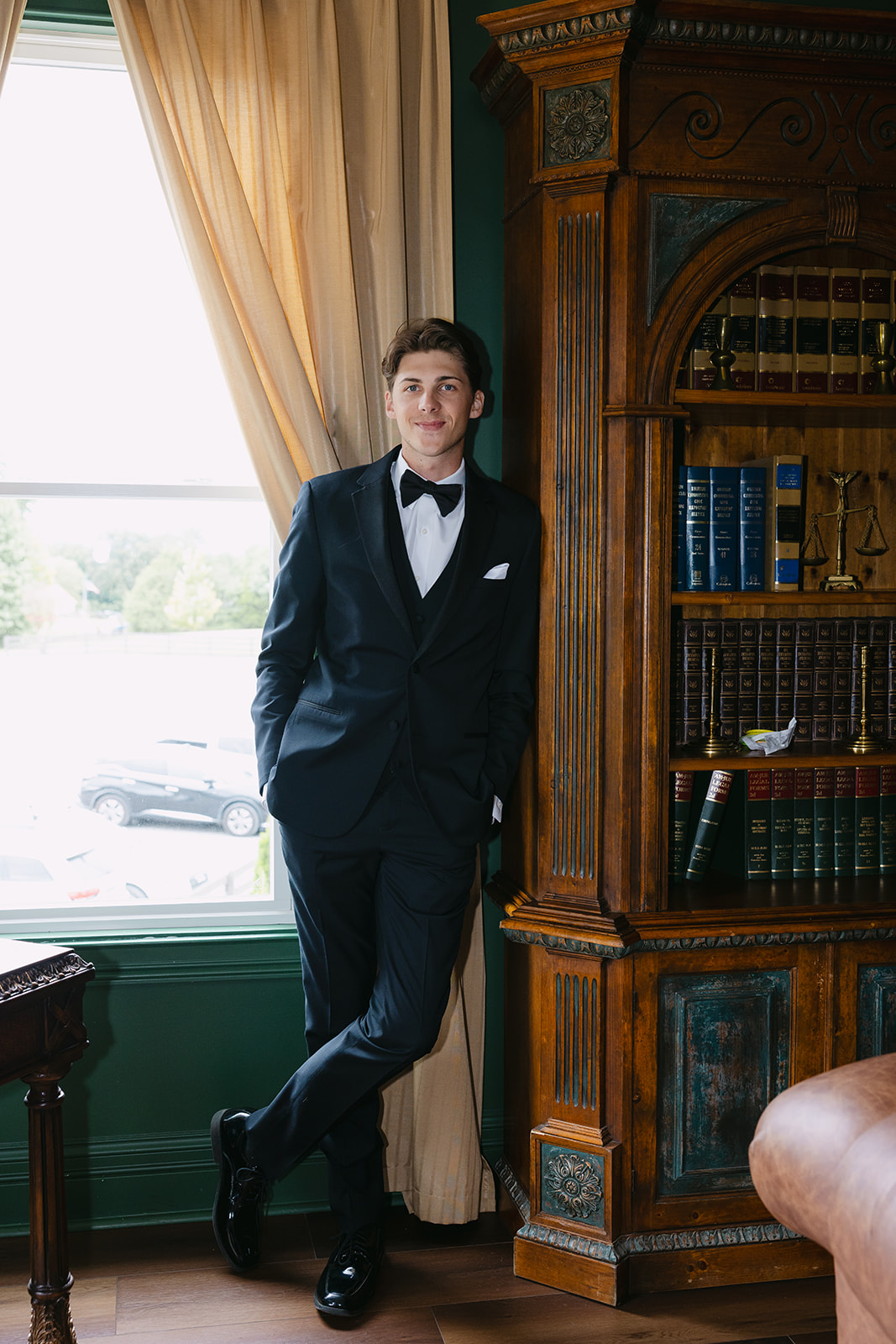 A Romantic Fairytale Wedding With a Surprise Exit