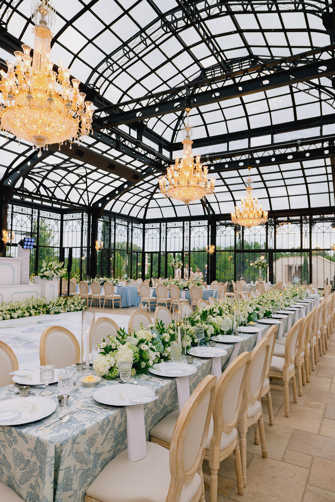 A Romantic Fairytale Wedding With a Surprise Exit