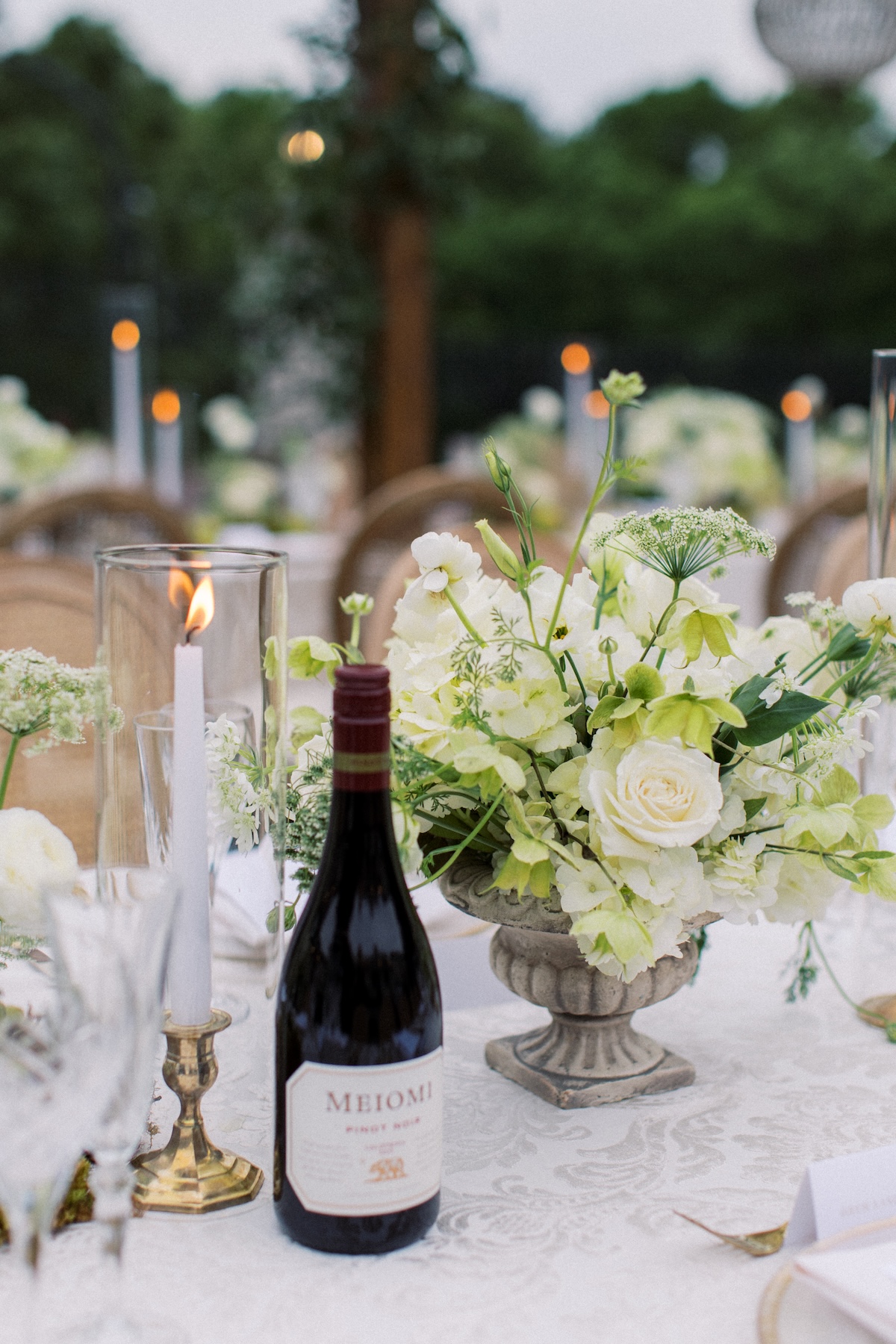 A Charming Southern Wedding with an Old-Money Aesthetic