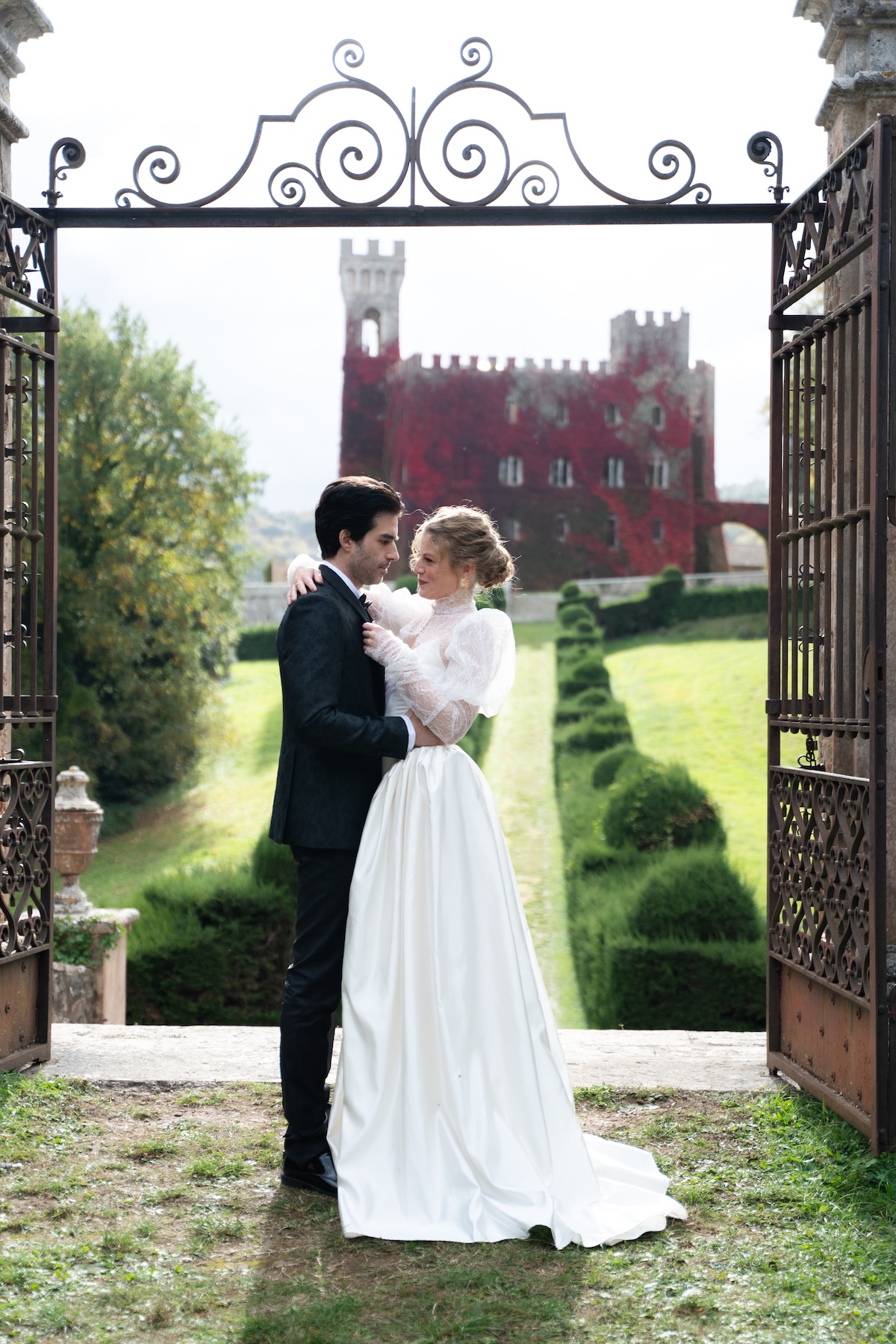 A European Wedding at Tuscan Venue Castello di Celsa