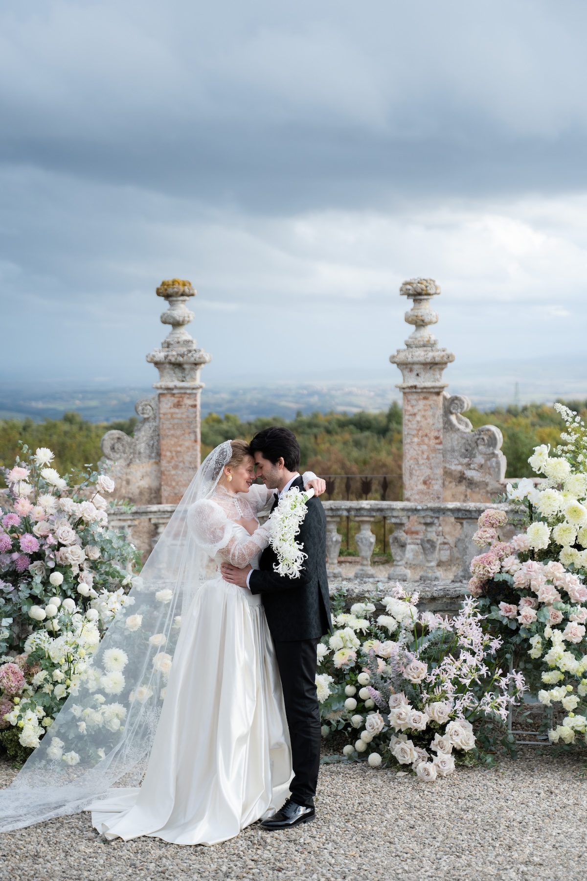 A European Wedding at Tuscan Venue Castello di Celsa