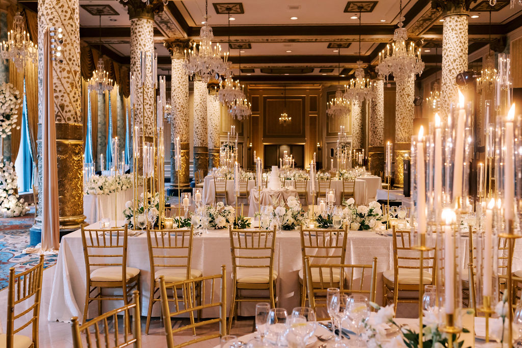 What Your Wedding Planner Really Does on Wedding Day | Inspired By This