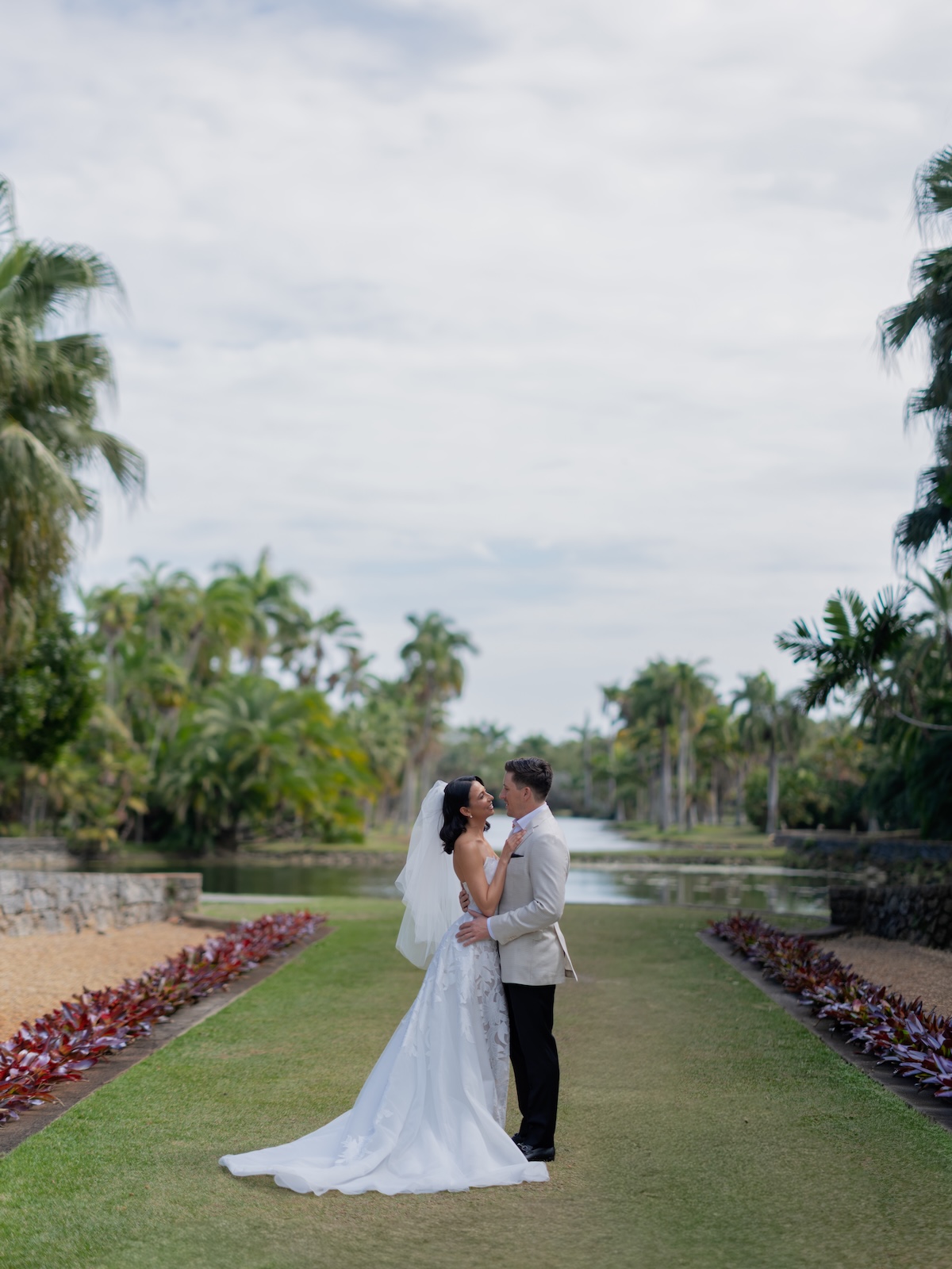 An Intimate Miami Wedding With Chapel Vows and a Romantic Dinner