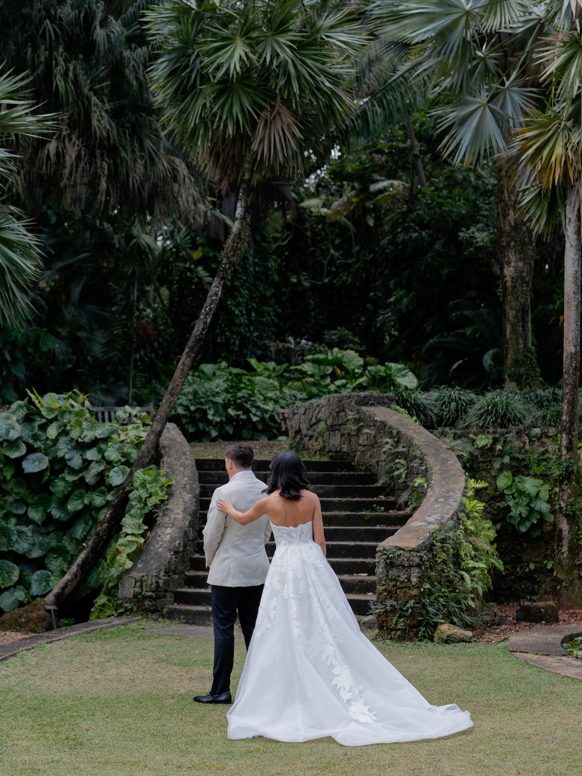 An Intimate Miami Wedding With Chapel Vows and a Romantic Dinner